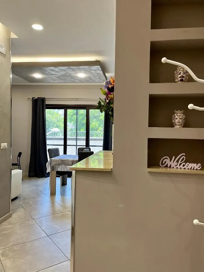 Appartamento Casa Ferdinandea Aeroporto di Catania Fontana Rossa